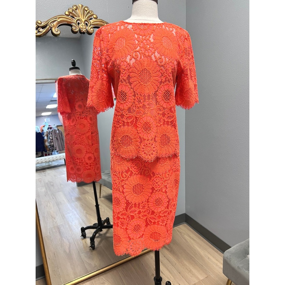 Trina Turk Lace Top Skirt Set Womens S/6 Orange Excellent Floral 2 Piece Set